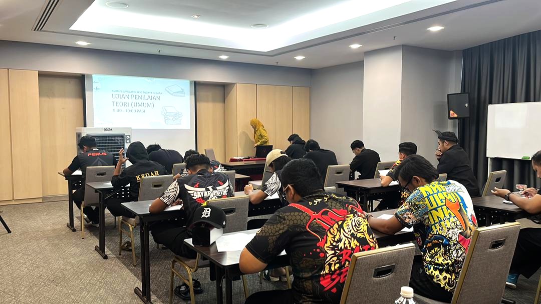 Kursus Jurulatih Seni Budaya Negara (JSBN) - Bidang Silat dan Gasing